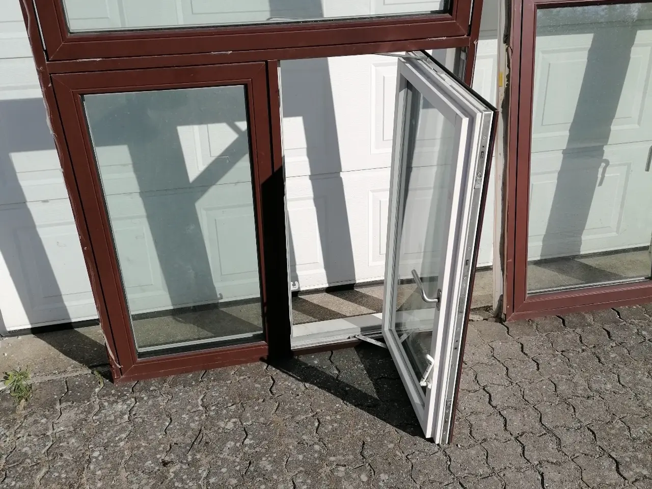 Billede 1 - Træ/Alu Vindue, 3 Lags Termoruder BxH 118x166 