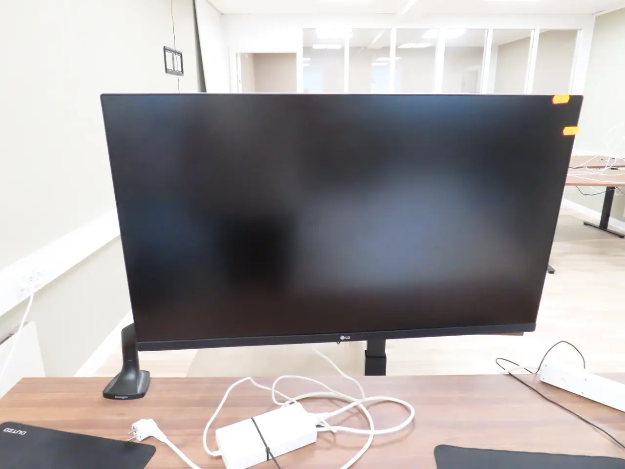 Billede 2 - Computerskærm LG 32UP55NP-W