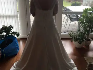 Brudekjole
