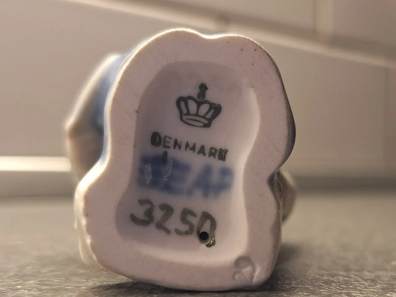 Billede 2 - Royal Copenhagen - Dreng med kost