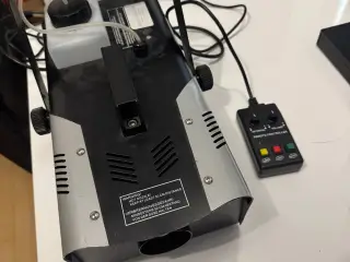 UDLEJES - Røgmaskine AF-150 DMX