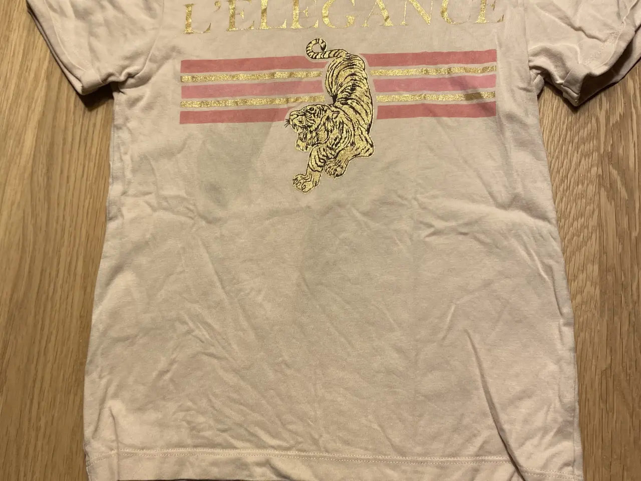 Billede 4 - tshirt, træningsbukser, badedragt str. 116