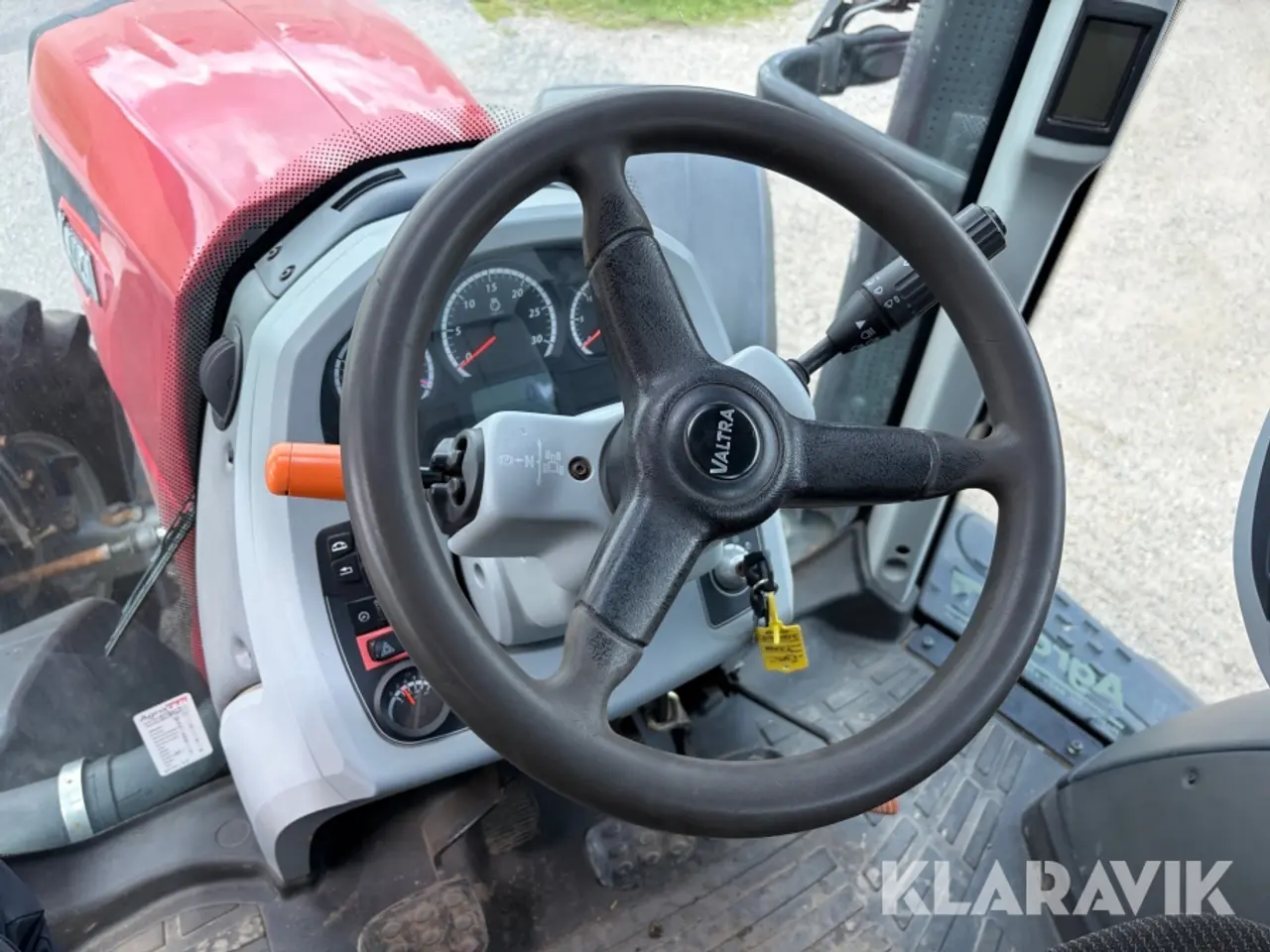 Billede 10 - Traktor Valtra T214 D