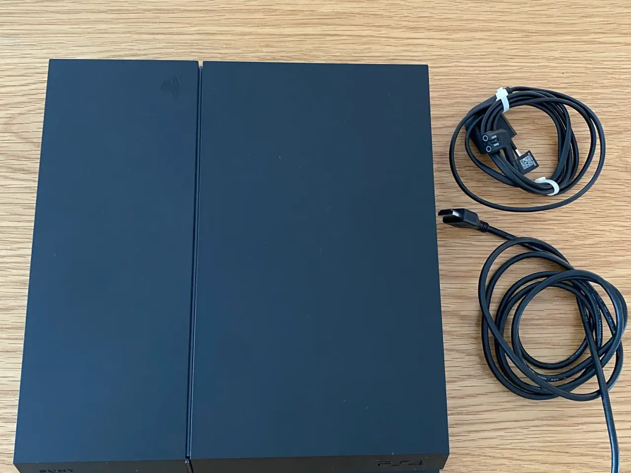 Billede 1 - PS4 med 2 controller 