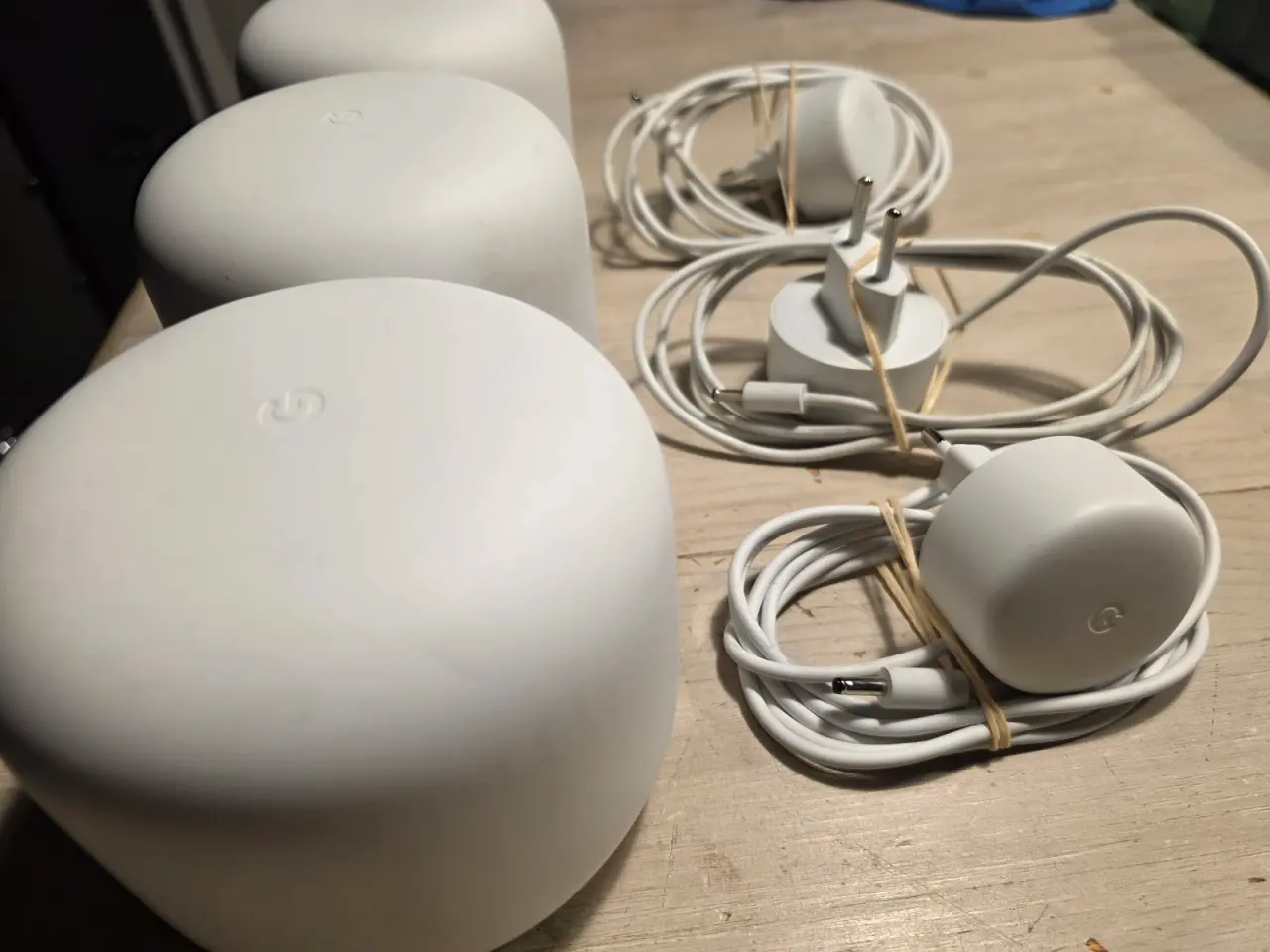 Billede 1 - Google Wifi mesh-routere med strømforsyninger