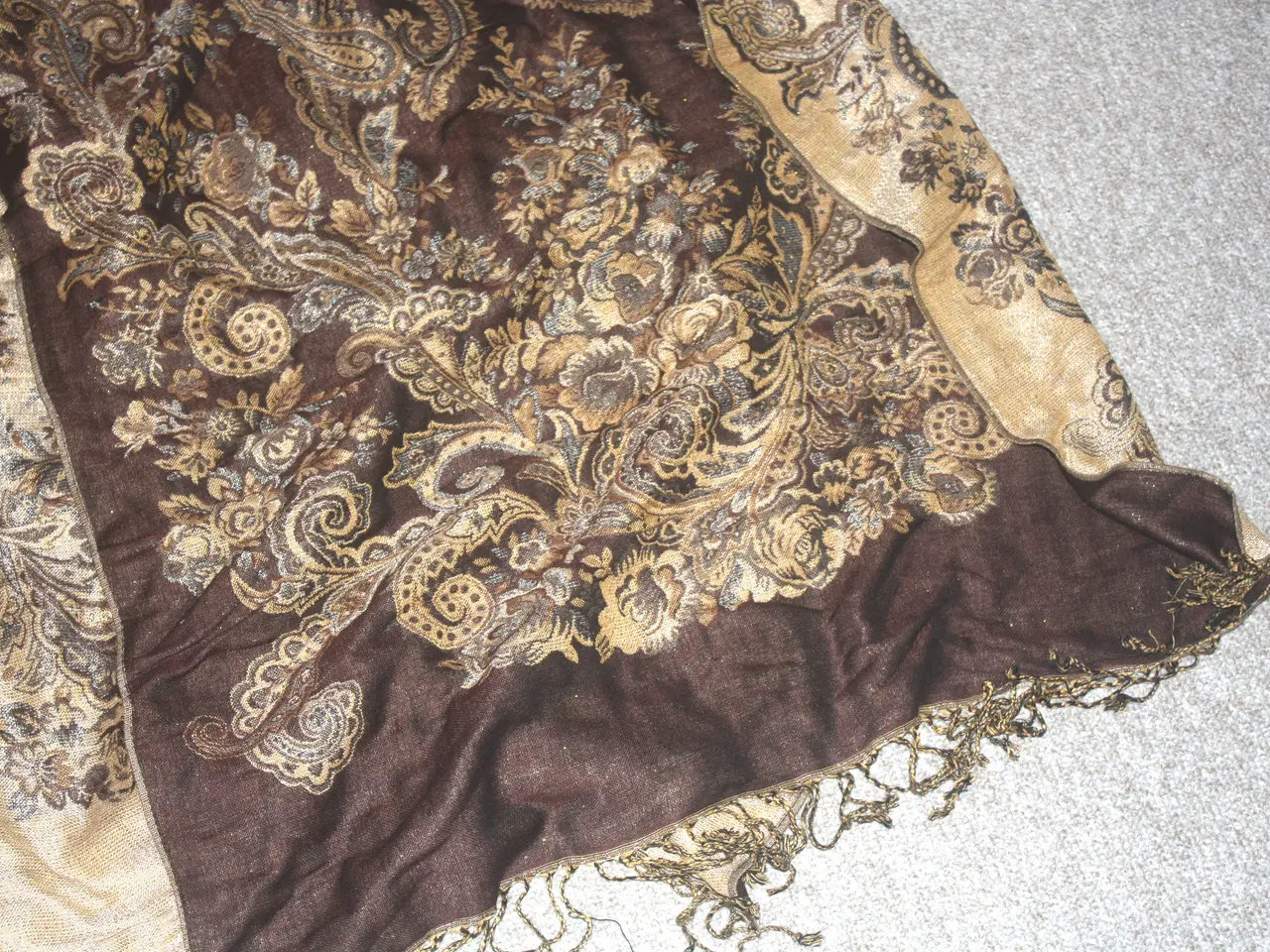 Billede 2 - Pashmina tørklæde  str. 170 cm  x  72 cm