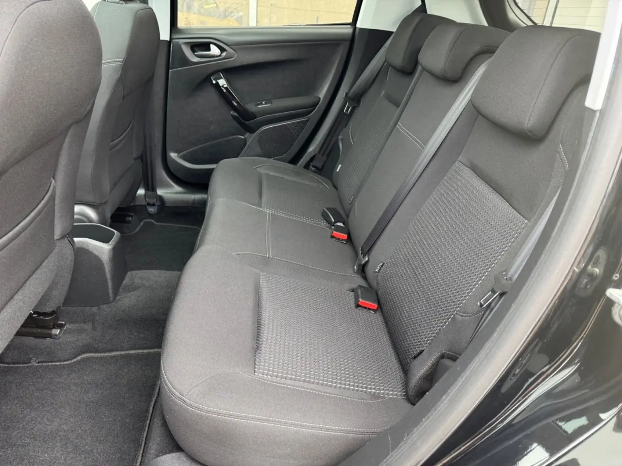 Billede 9 - Peugeot 208 1,2 PureTech 82 Allure Sky