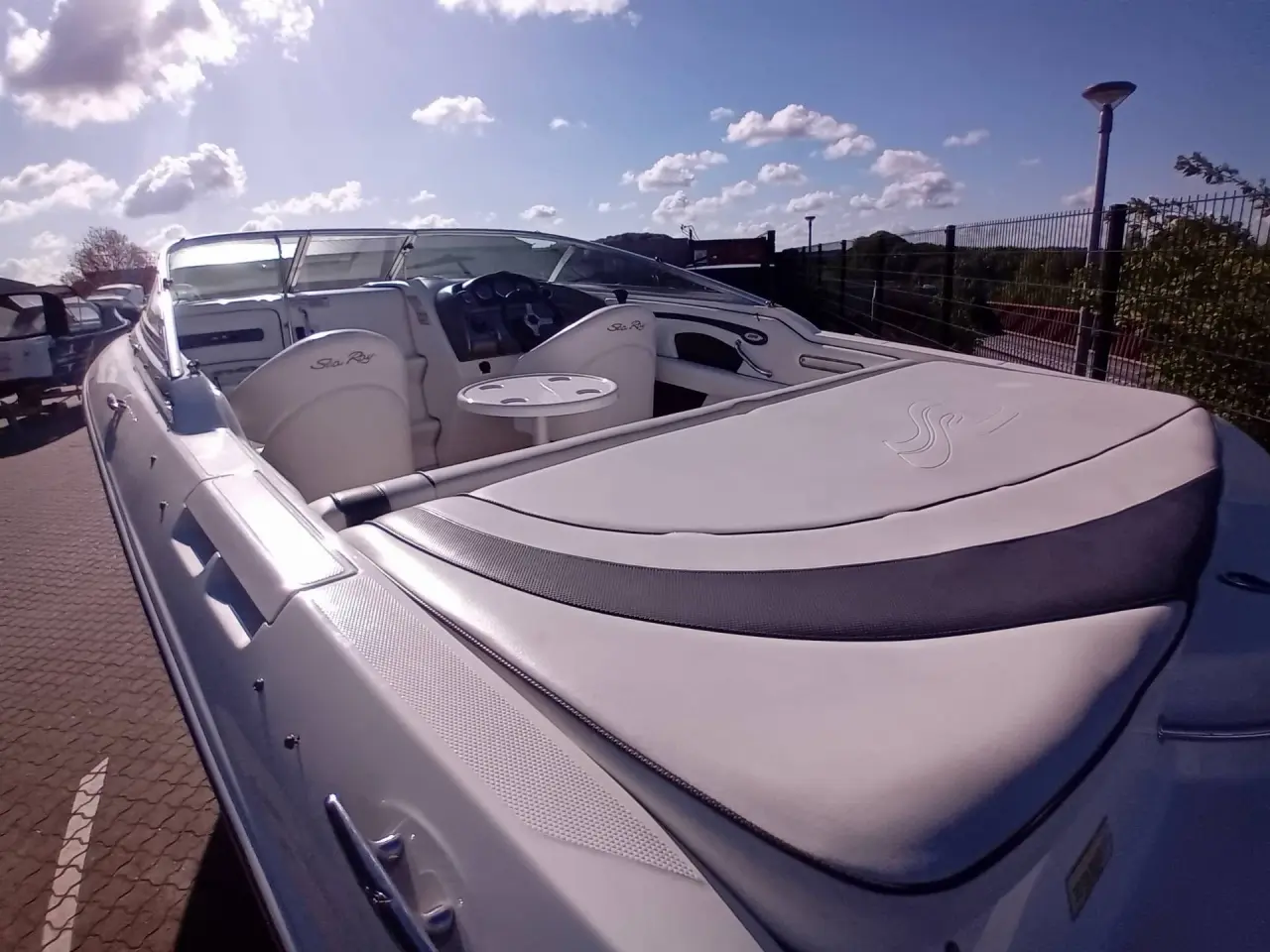 Billede 25 - Searay 220 Sunsport m/ Mercruiser 4.3