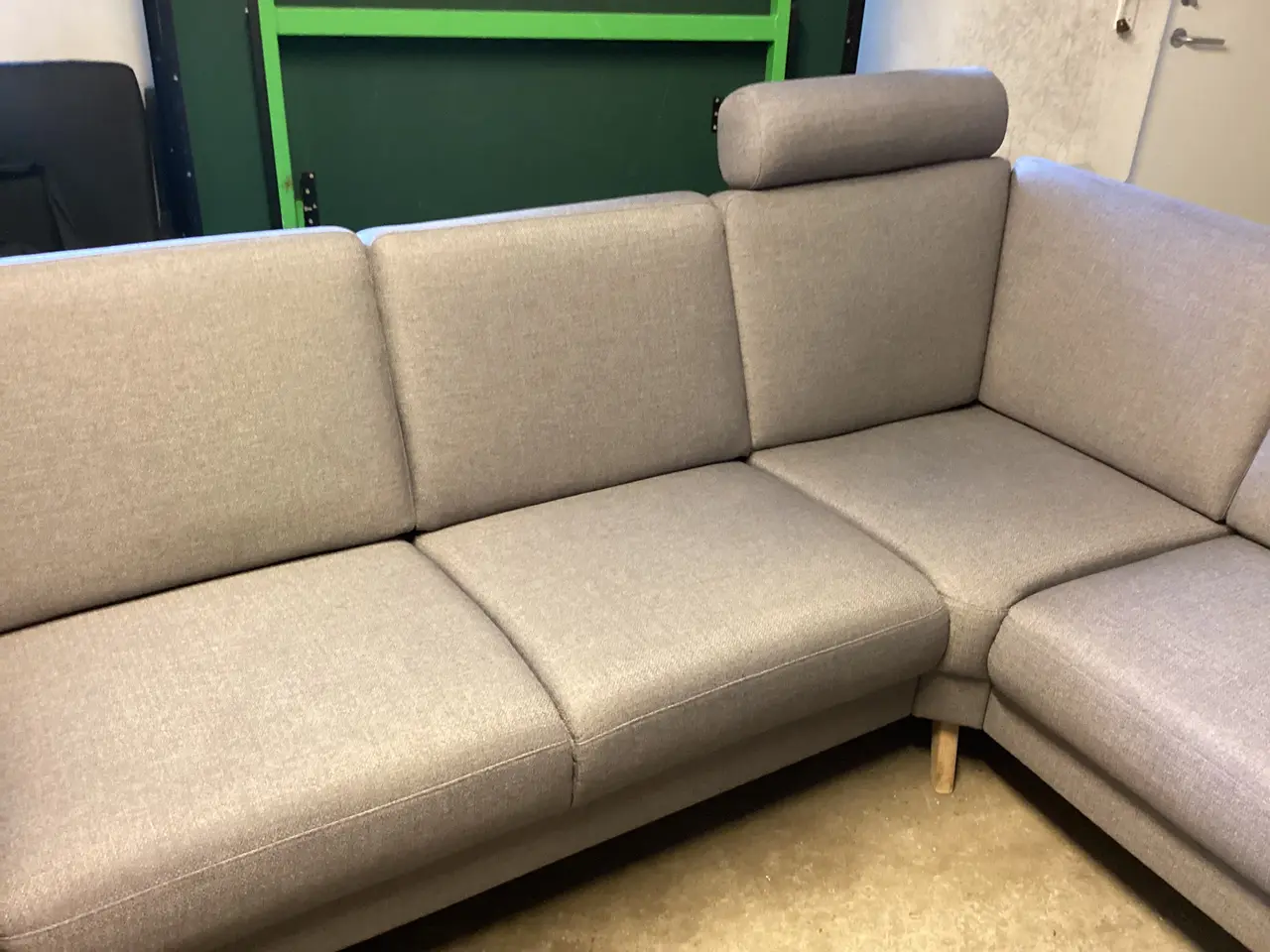 Billede 3 - Stor sofa med chaiselong