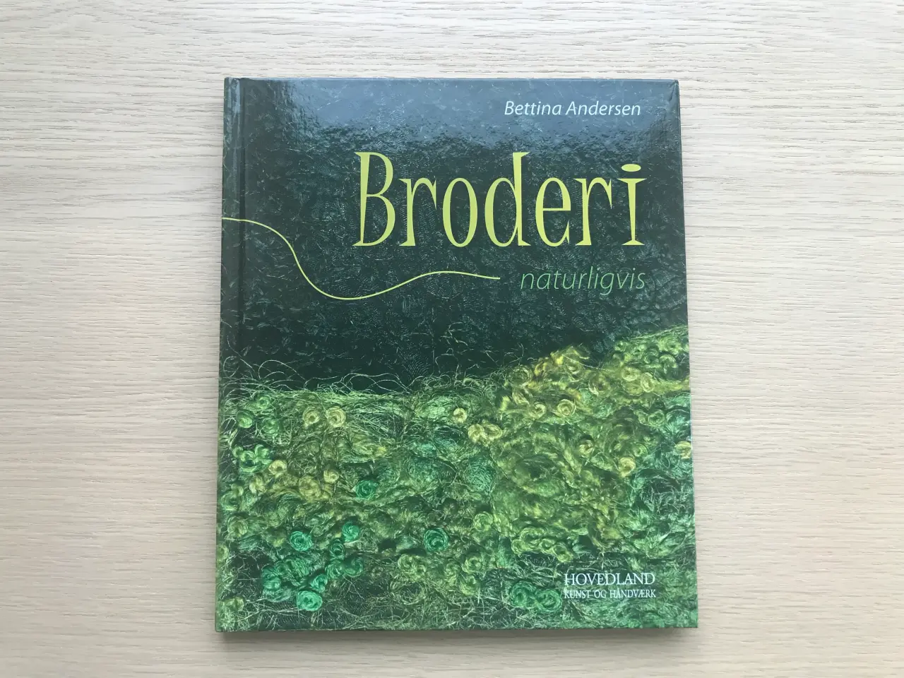 Billede 1 - Broderi - naturligvis af Bettina Andersen
