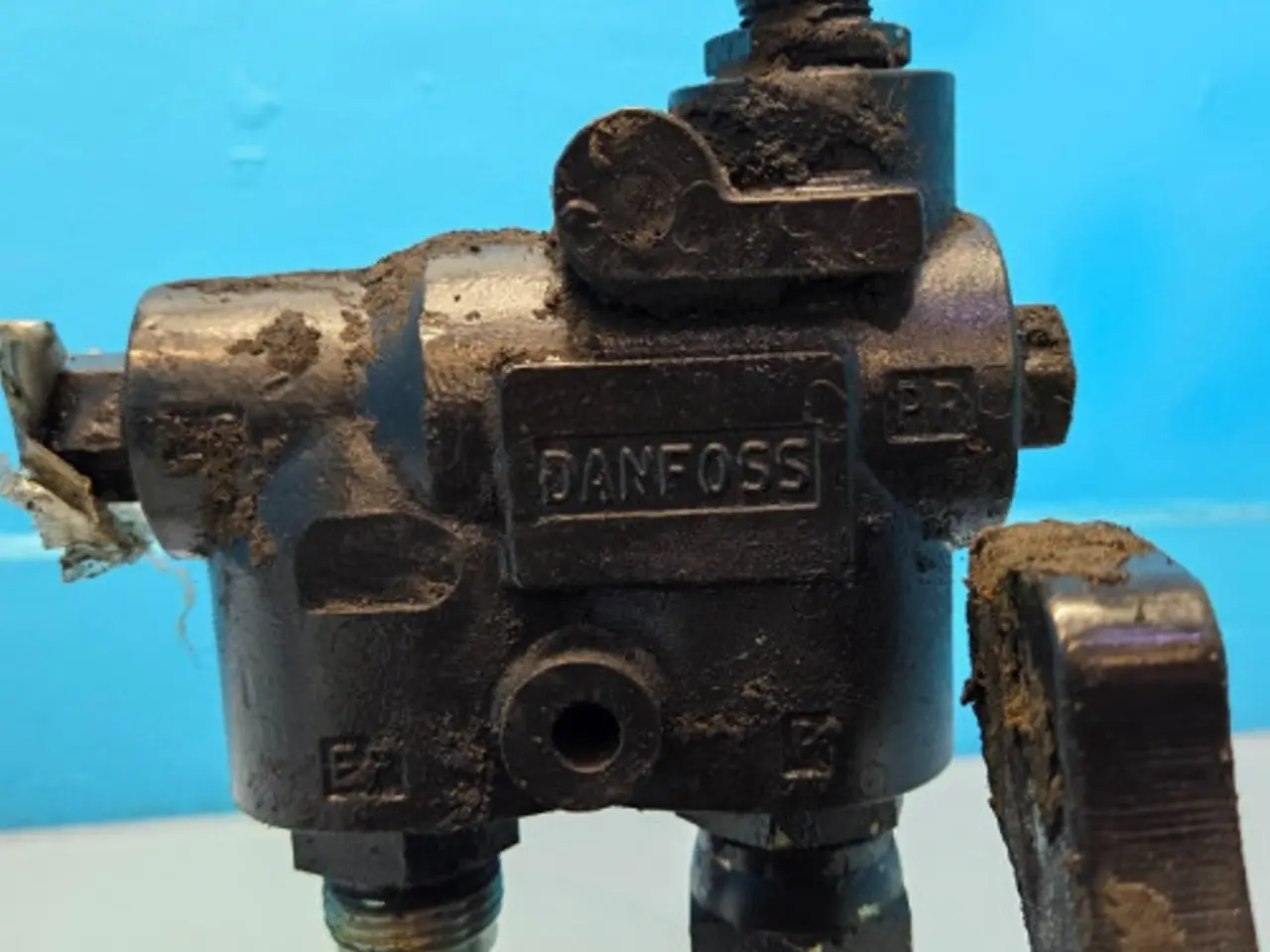 Billede 9 - Valmet 8350 Ventil 32591300