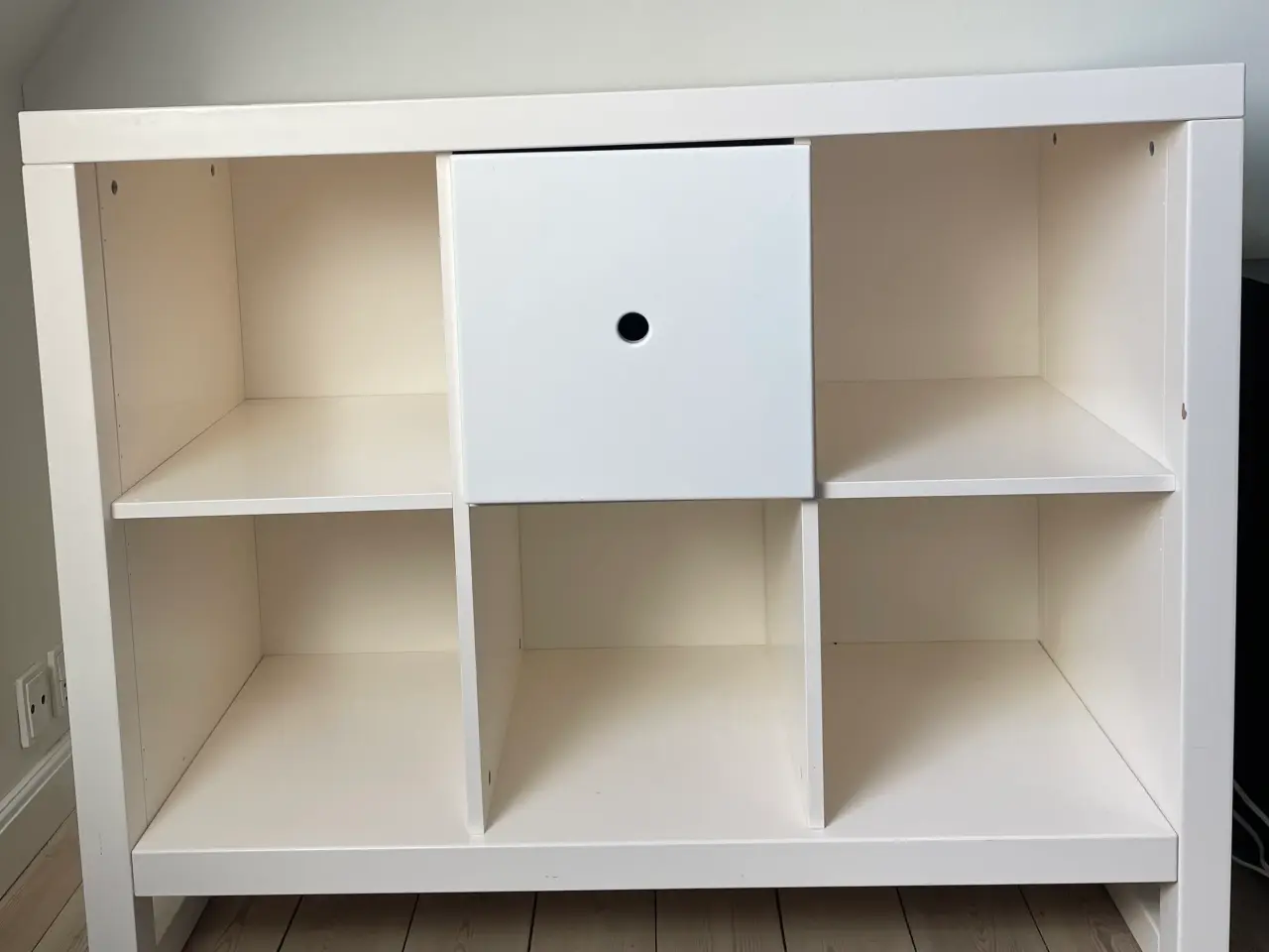 Billede 2 - Reol LEGO / BabyDan med ekstra låger