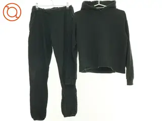 Sæt træningstøj fra Basic needs (str. 158 cm)