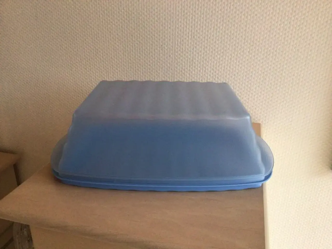 Billede 1 - Tupperware brødkasse