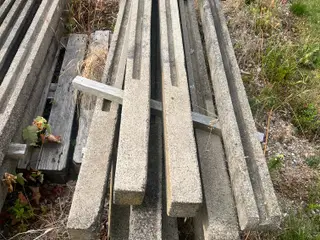 Beton stolper