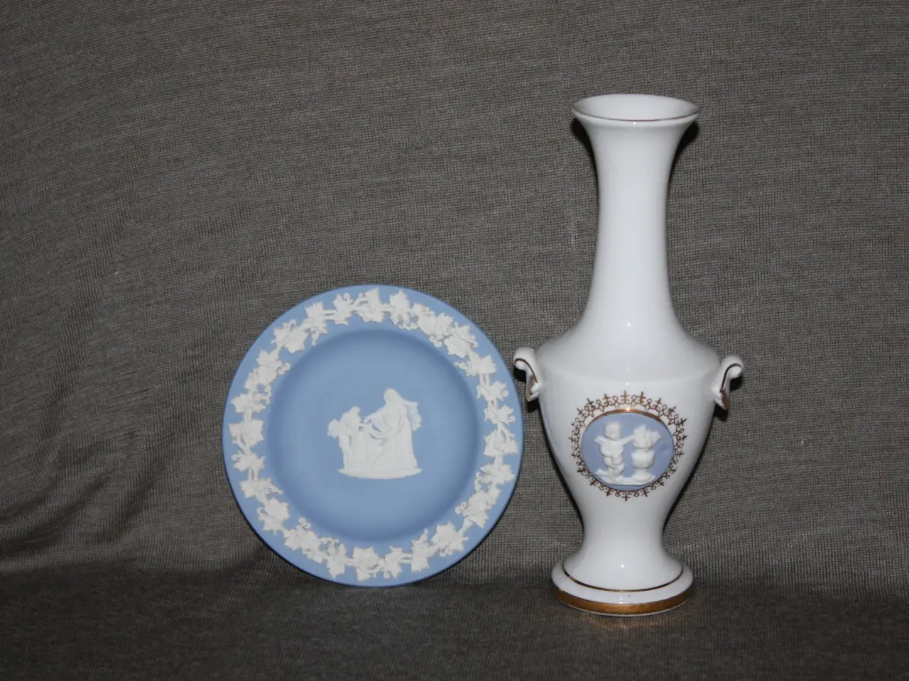 Billede 1 - Vase med Wedgwood cameo 18 cm