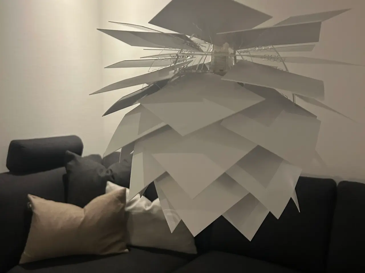 Billede 2 - Lille hvid kogle lampe