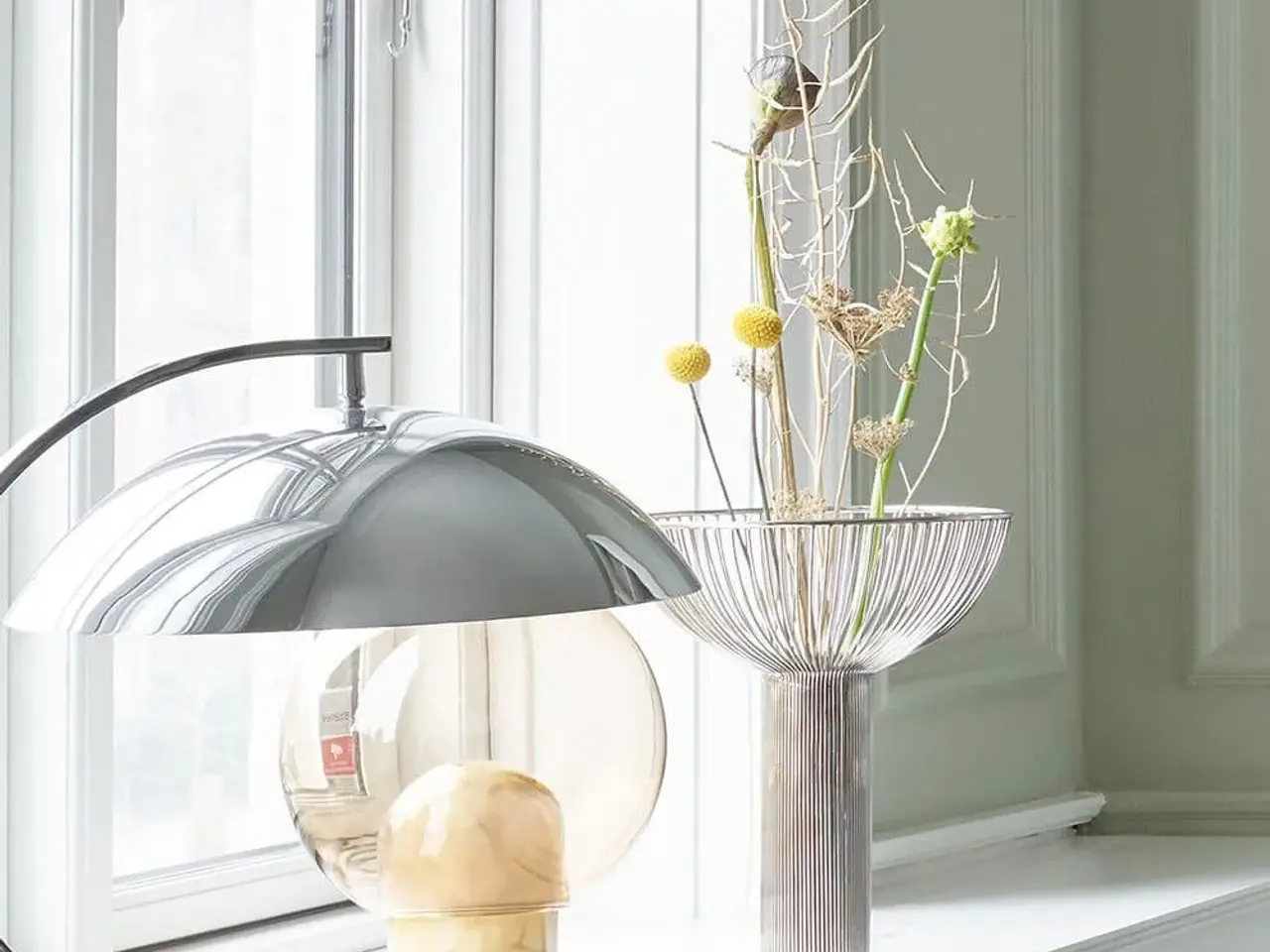 Billede 6 - designerbordlampe fra Boconcept -shelter chrome