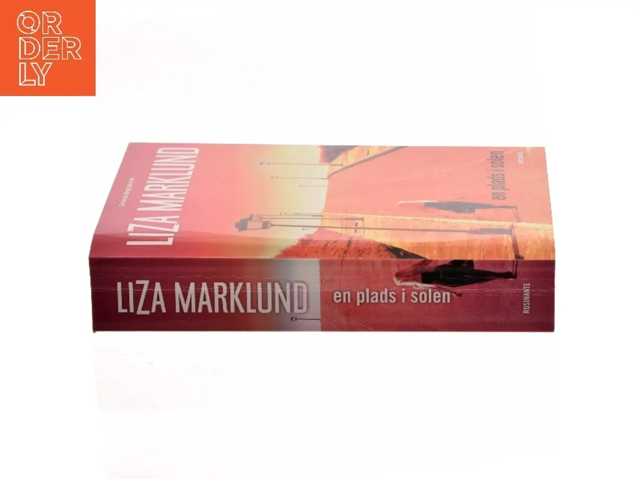 Billede 2 - En Plads I Solen af Liza Marklund (Bog)