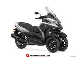 Yamaha Tricity 300 Milky White