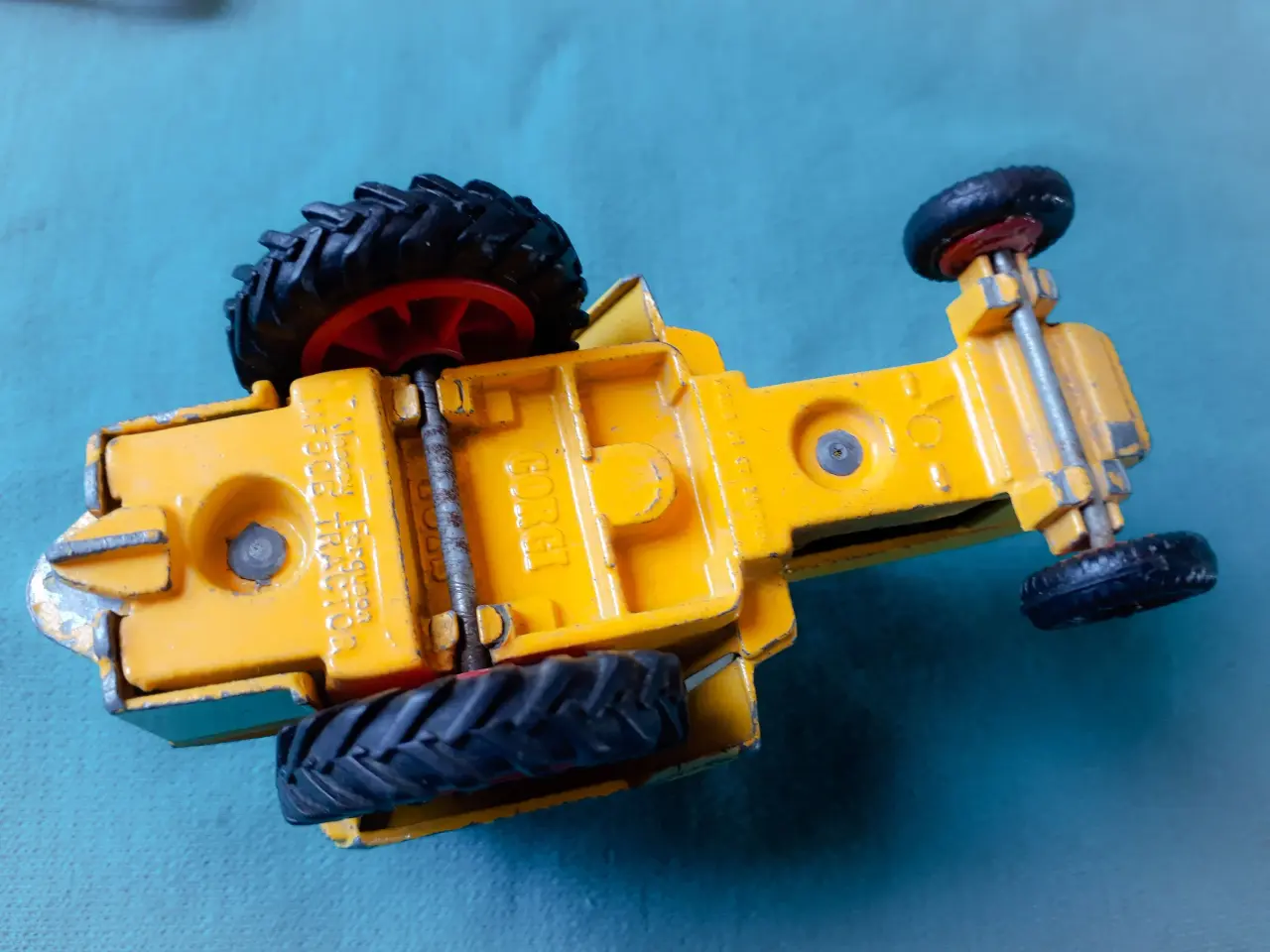 Billede 8 - Corgi Traktor med Britains Vogn og Grise