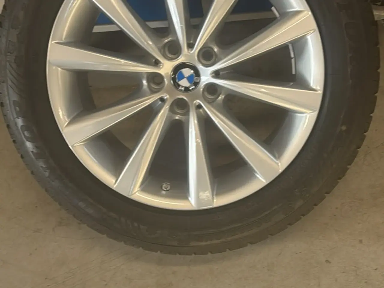 Billede 2 - Original bmw fælge med dæk