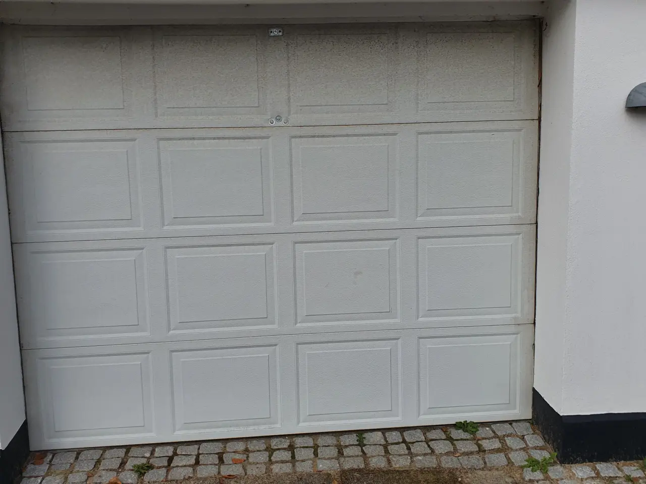 Billede 2 - Alu Garageport m/fjernbetjent åbning