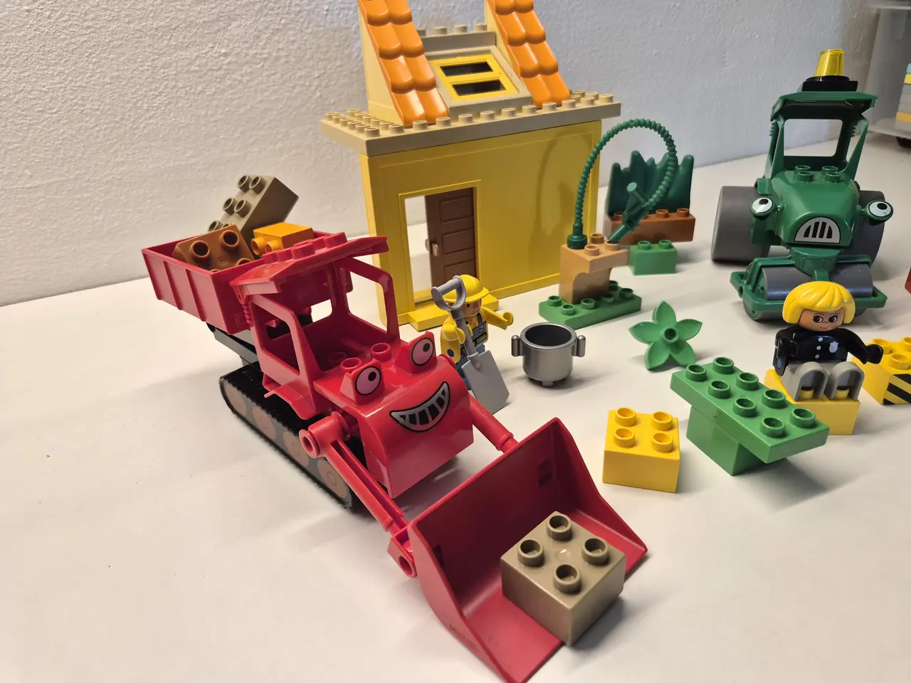 Billede 2 - Duplo Byggemand Bob, Sælges som vist