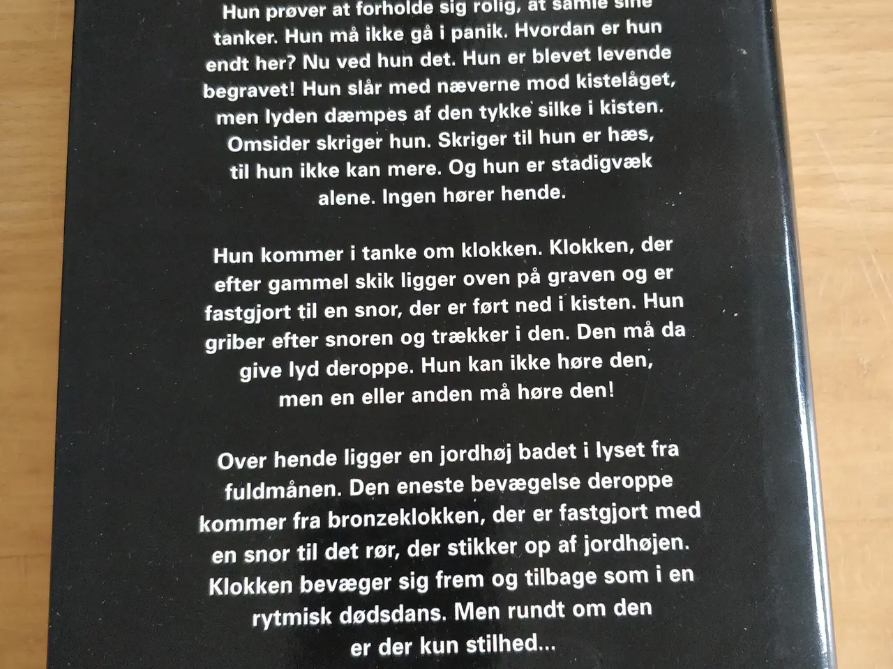 Billede 4 - Stille som i graven, Mary Higgins Clark