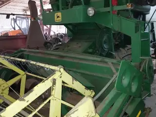 JOHN DEERE 935