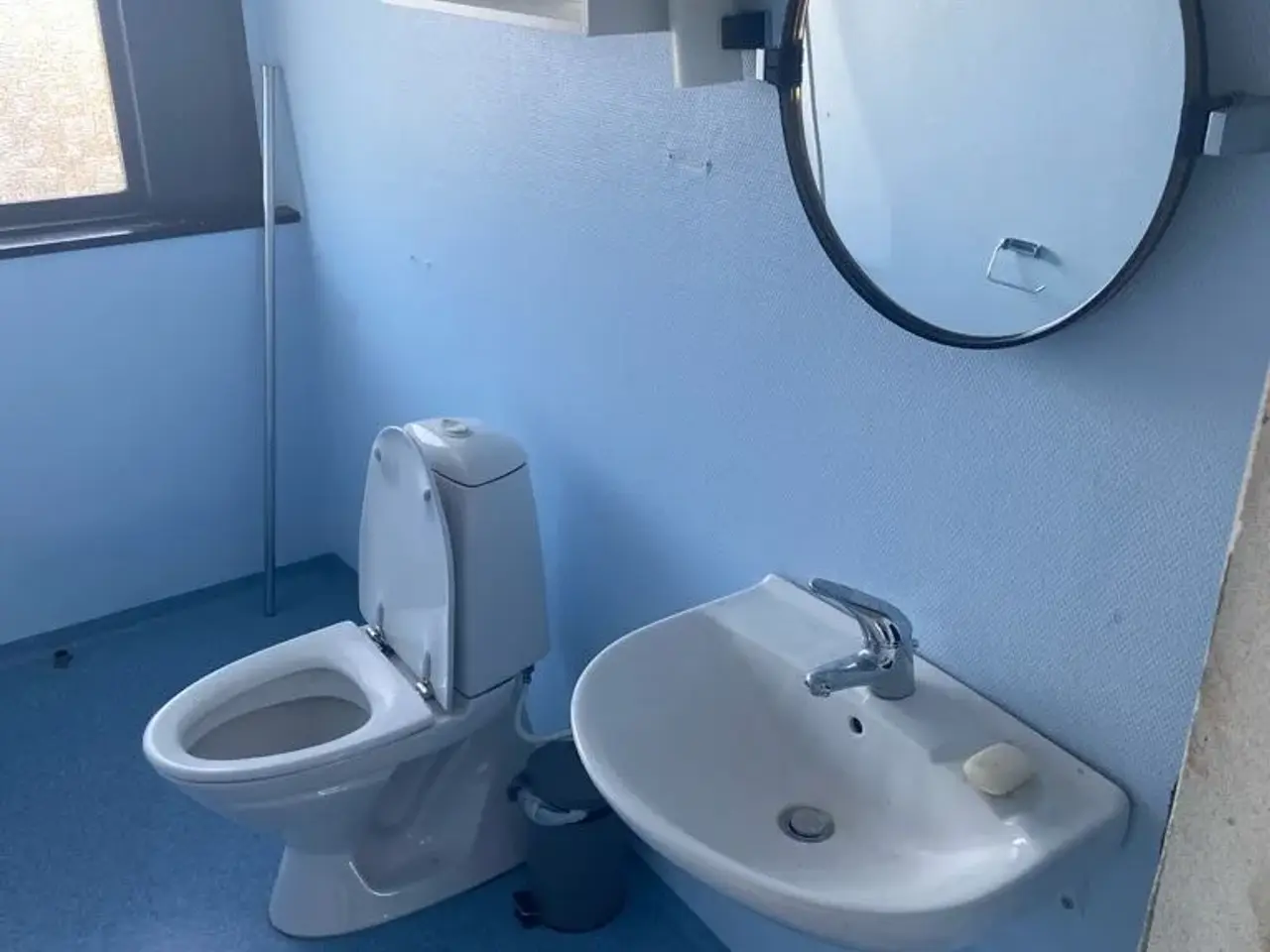 Billede 2 - Ifö toilet og sanitet