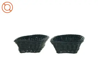 2 små flettede kurve (str. 19 x 13 x 5 cm)