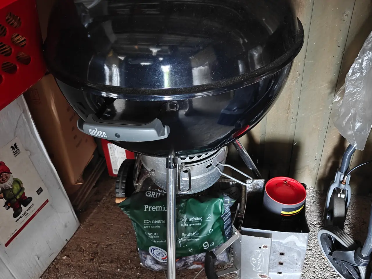 Billede 2 - Weber kuglegrill. Kul