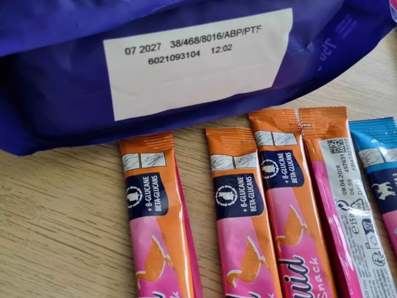 Billede 5 - Lækker foder-snack pakke til din kat 😻