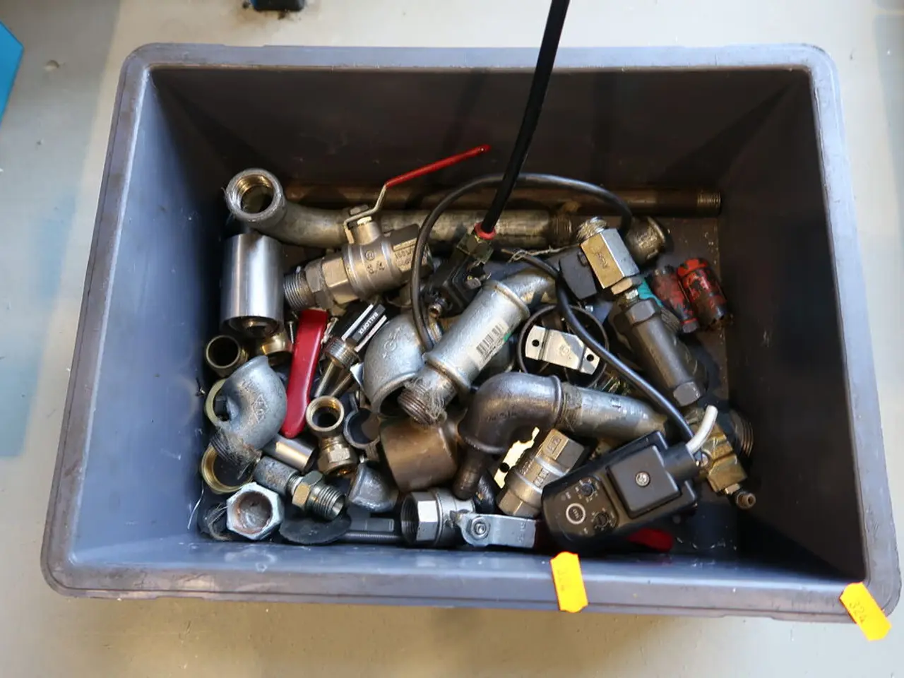 Billede 1 - Kasse med div. Fittings