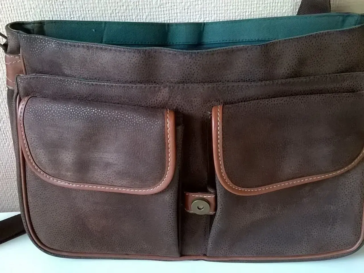 Billede 2 - Skuldertaske retro/vintage i læderlook