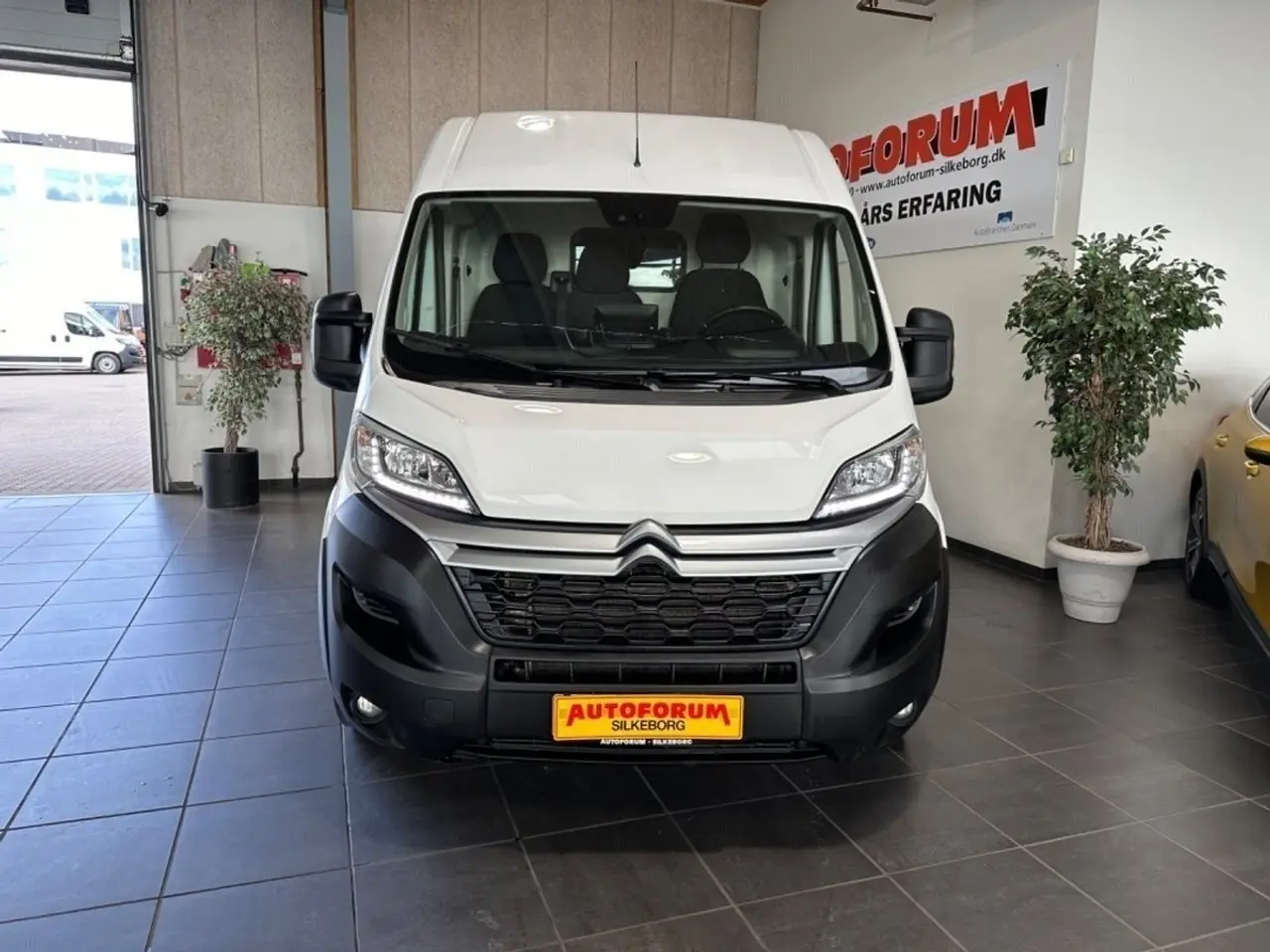 Billede 1 - Citroën Jumper 35+ 2,2 BlueHDi 165 L3H2 MasterLine