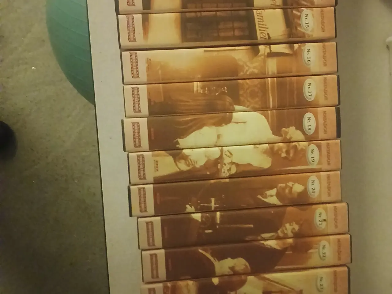 Billede 3 - Matador på vhs alle afsnit