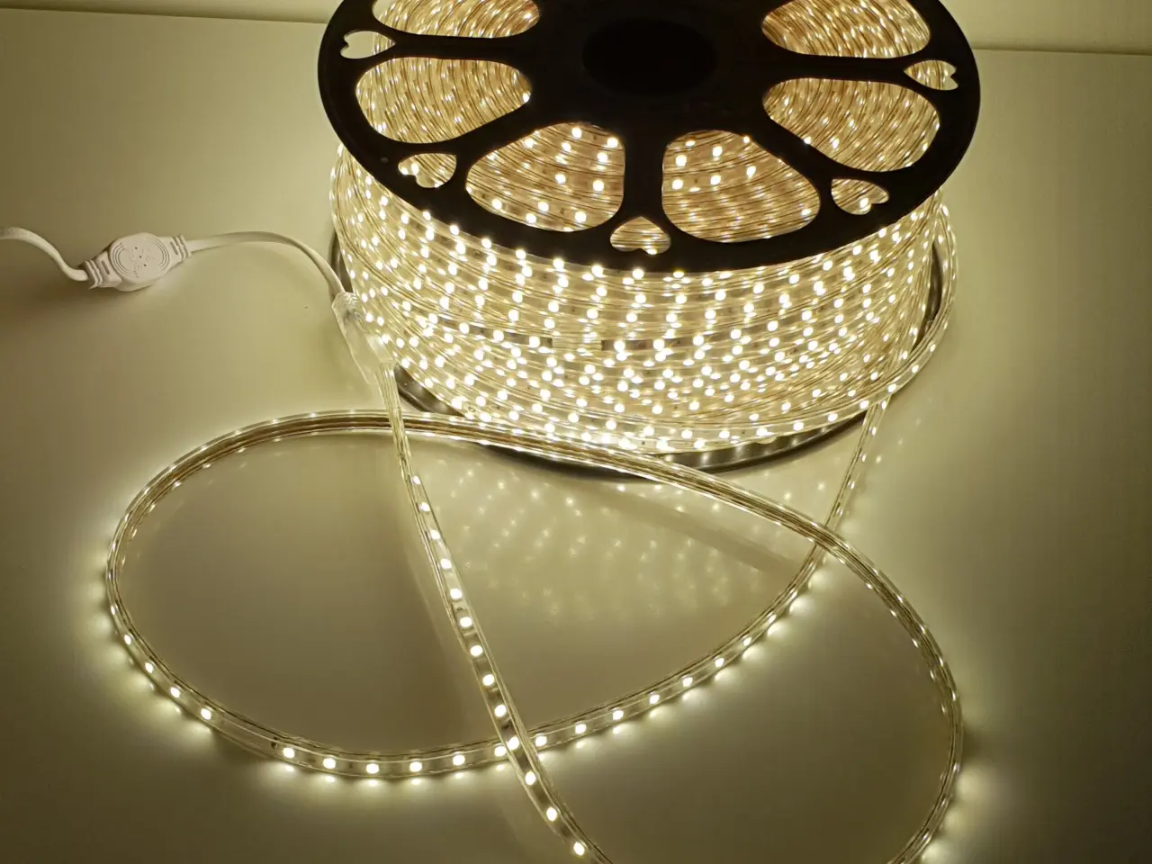 Billede 4 - LED Hvid KOLD & VARM 1m - 100m 230V