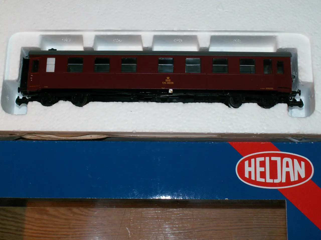 Billede 1 - Heljan 5010  - DSB / CPS 3228 / Styrevogn