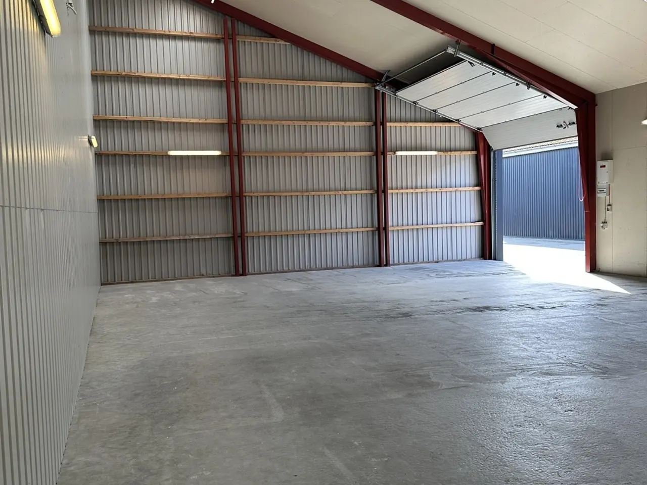 Billede 3 - 180 m2 højloftet lager