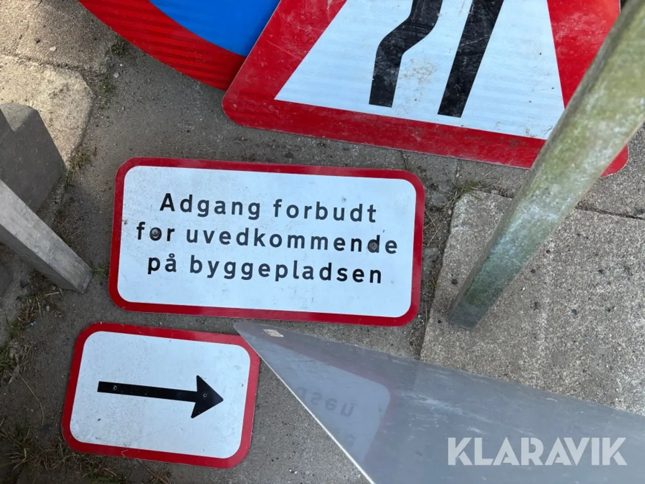 Billede 5 - Diverse skilte