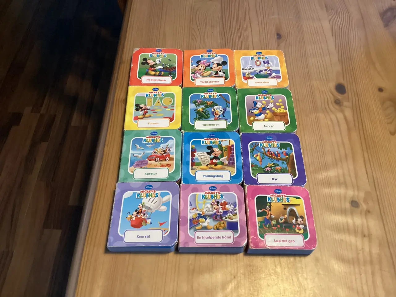 Billede 9 - Mickey,s Klubhus Bøger.