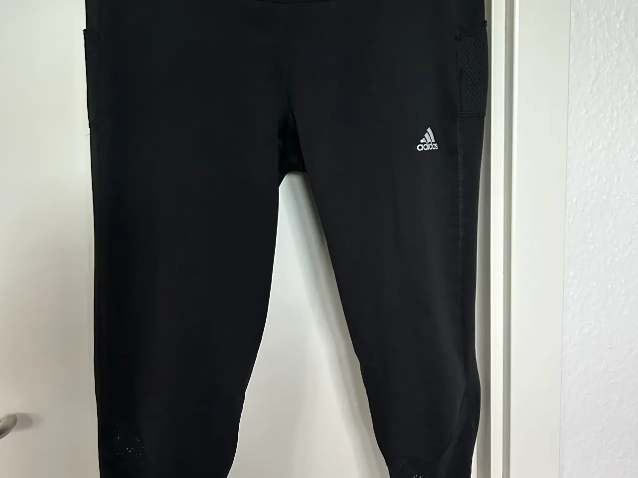 Billede 1 - Adidas løbebukser str L 