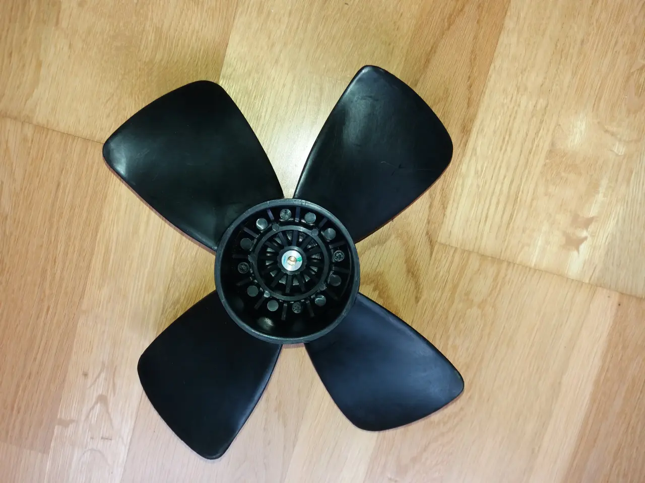Billede 2 - Ventilatorvinge Toyota Corolla AL20-21 Tercel AL21