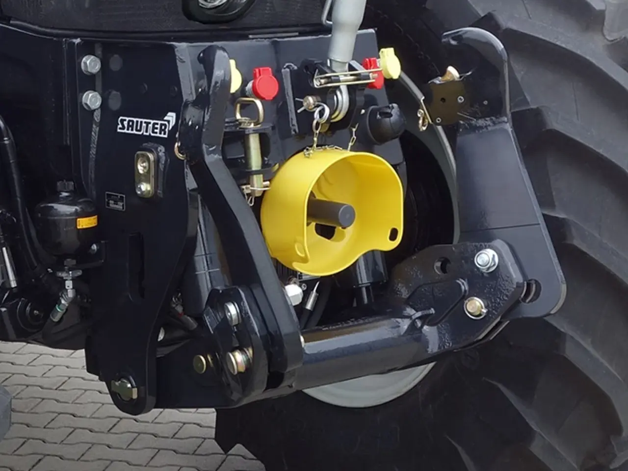 Billede 5 - Sauter Til CASEIH Vi kan levere frontlifte til din CaseIH traktor til en god pris.