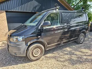 VW Transporter 2,0 TDi 102 Kassevogn kort