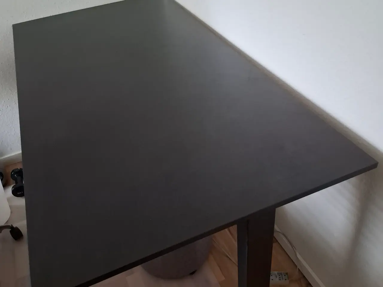 Billede 3 - Sort skrivebord