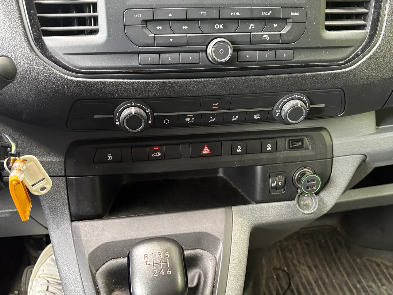Billede 12 - 1112 % toyota varebil