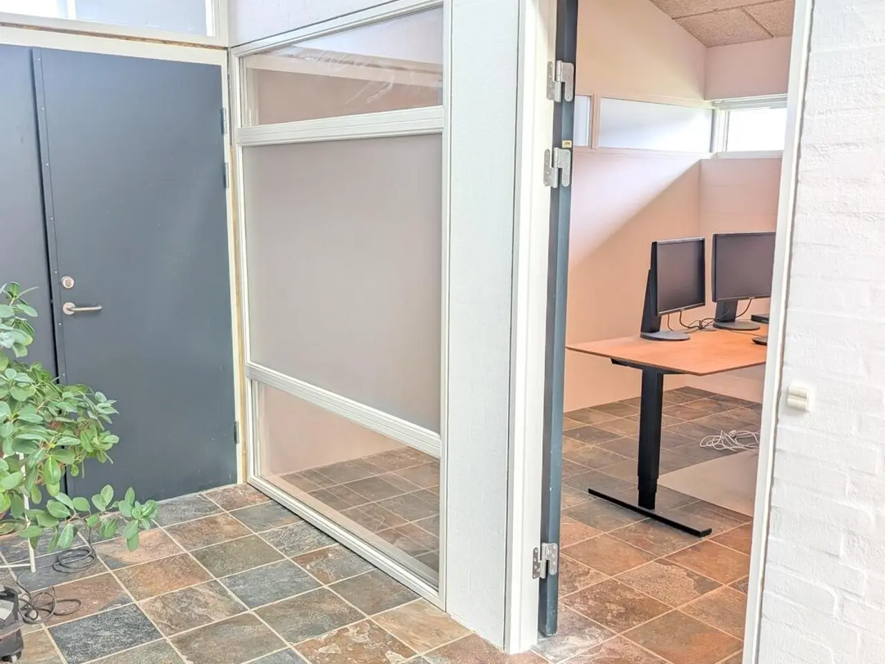 Billede 3 - Kontor til leje på Nibevej 40, 12 m2.